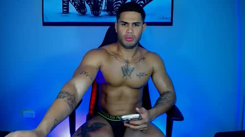 Snapshot of fabilatindick20 chatting on 02/27/26, 02:11 Fabian online show from 02/27/26, 02:11