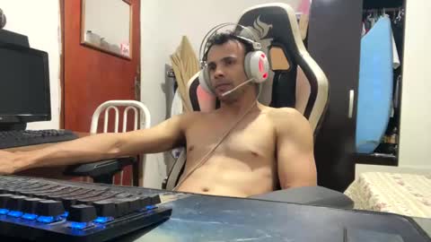 fabiospbauru online show from 12/19/24, 01:39