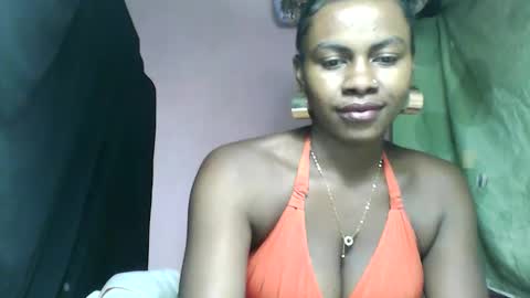 Fabriola9794 online show from 04/15/26, 10:21