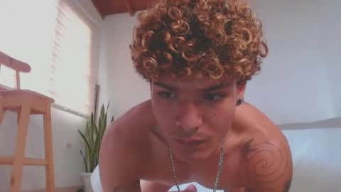 Snapshot of fabrizio_amery chatting on 03/12/25, 08:20 -  A N D E R online show from 03/12/25, 08:20