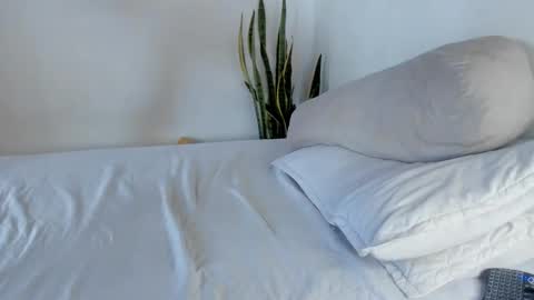 Snapshot of fabrizio_amery chatting on 10/22/25, 02:17 -  A N D E R online show from 10/22/25, 02:17