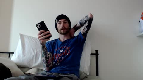 Snapshot of facialfan44 chatting on 11/03/25, 06:20 facialfan44 online show from 11/03/25, 06:20