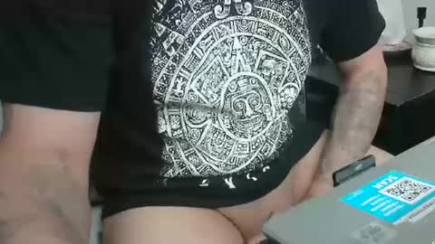 Snapshot of faded805 chatting on 12/12/24, 10:24 Mark online show from 12/12/24, 10:24