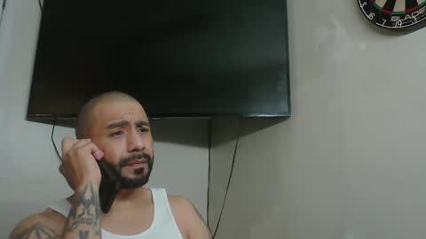 Snapshot of faded805 chatting on 12/29/24, 10:23 Mark online show from 12/29/24, 10:23