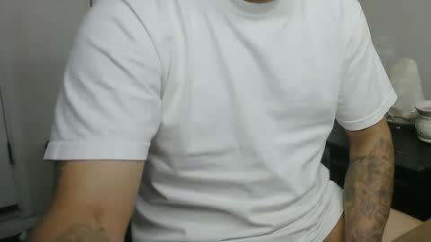 Snapshot of faded805 chatting on 02/05/25, 07:18 Mark online show from 02/05/25, 07:18