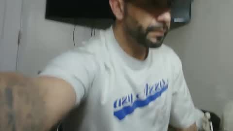 Snapshot of faded805 chatting on 02/15/25, 08:54 Mark online show from 02/15/25, 08:54