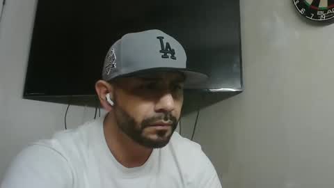 Snapshot of faded805 chatting on 02/21/25, 11:01 Mark online show from 02/21/25, 11:01