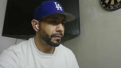 Snapshot of faded805 chatting on 02/27/25, 02:00 Mark online show from 02/27/25, 02:00