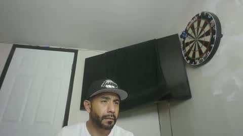 Snapshot of faded805 chatting on 11/01/25, 08:49 Mark online show from 11/01/25, 08:49