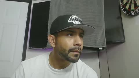 Snapshot of faded805 chatting on 11/09/25, 07:06 Mark online show from 11/09/25, 07:06