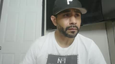 Snapshot of faded805 chatting on 11/14/25, 09:41 Mark online show from 11/14/25, 09:41