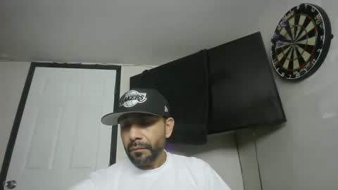 Snapshot of faded805 chatting on 12/20/25, 11:17 Mark online show from 12/20/25, 11:17