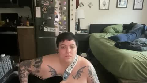 Snapshot of faenforest chatting on 04/13/26, 01:11 faenforest online show from 04/13/26, 01:11