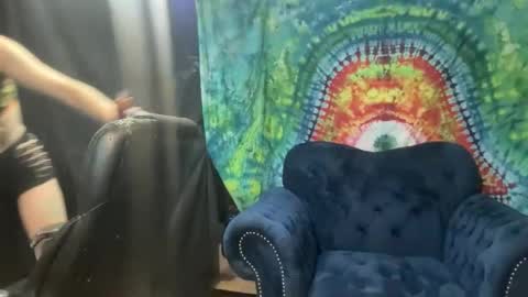 Fae online show from 11/06/25, 01:12