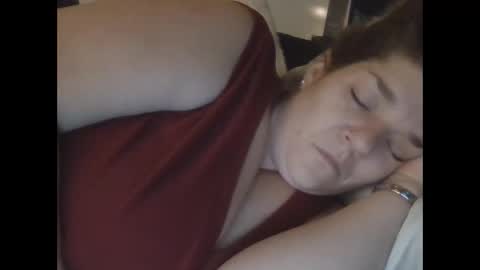 Snapshot of faidramae chatting on 12/16/25, 04:01 faidra mae online show from 12/16/25, 04:01