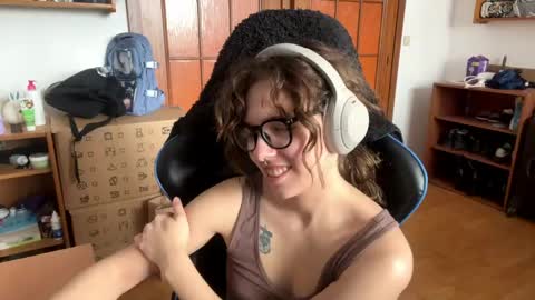 Loly online show from 05/12/26, 10:01