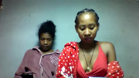 faiqua95 online show from 04/27/26, 06:39