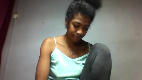 faiqua95 online show from 04/29/26, 04:00