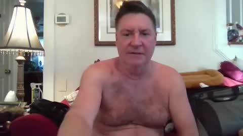 Snapshot of fairmount31 chatting on 12/21/25, 01:29 fairmount31 online show from 12/21/25, 01:29