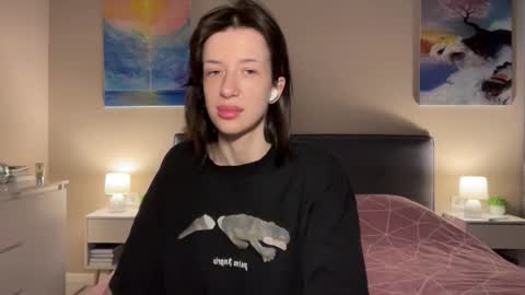 Bloom  online show from 10/08/25, 05:49