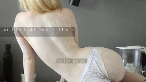 Snapshot of fairy_casey chatting on 03/08/25, 01:50 fairy_casey online show from 03/08/25, 01:50