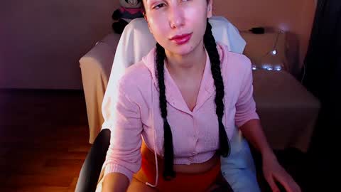 Elli  online show from 12/13/24, 01:44
