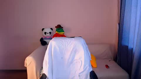 Elli  online show from 05/31/26, 03:47