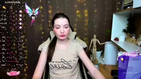 Snapshot of fairy_m00n chatting on 12/26/24, 02:59 Kate online show from 12/26/24, 02:59