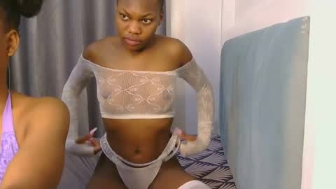 fairy_pearl online show from 06/15/26, 04:25