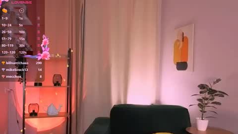 Tara online show from 04/18/26, 07:58