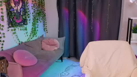 Tara online show from 05/17/26, 09:33