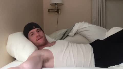 Snapshot of fairybae5 chatting on 01/12/25, 10:12 Travis online show from 01/12/25, 10:12