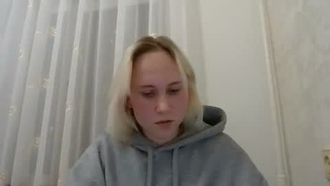fairyfeller_ online show from 10/01/25, 03:51