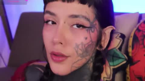 Fairy online show from 11/12/25, 06:52