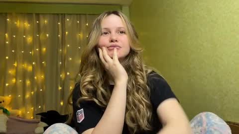 Ilona online show from 12/24/24, 02:12