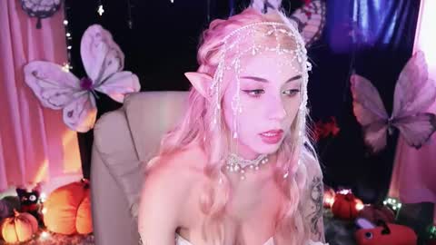 Snapshot of fairywhore chatting on 11/07/25, 07:47 Jackie Cosplayer online show from 11/07/25, 07:47