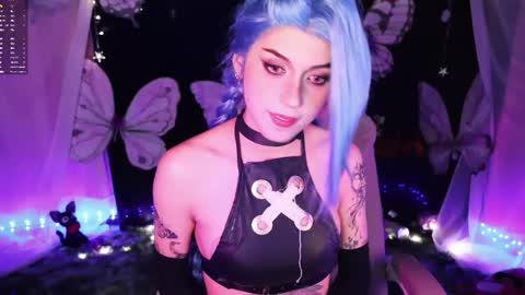 Snapshot of fairywhore chatting on 11/16/25, 03:23 Jackie Cosplayer online show from 11/16/25, 03:23