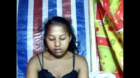 Snapshot of faissane9794 chatting on 02/21/26, 11:22 faissane9794 online show from 02/21/26, 11:22