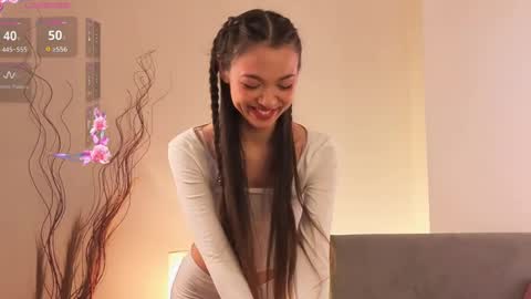 My name is Milisa  online show from 04/19/26, 11:09