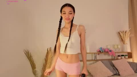My name is Milisa  online show from 06/01/26, 10:17