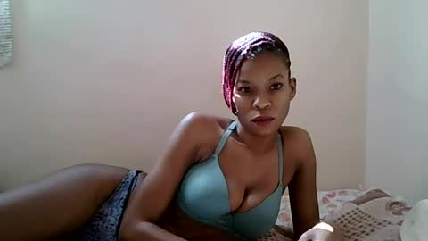 faizah_ online show from 07/09/26, 12:20