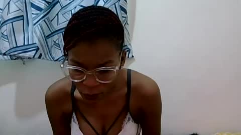 faizah_ online show from 07/22/26, 06:27