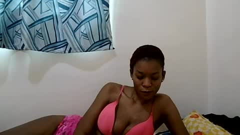 faizah_ online show from 07/25/26, 11:41
