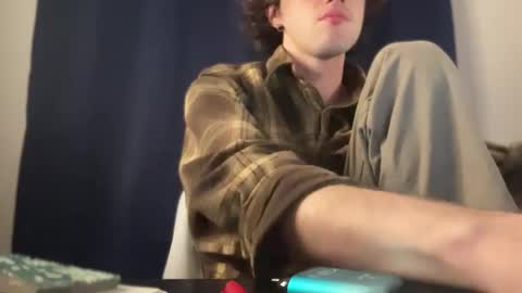 Snapshot of fakenshitbrah chatting on 11/04/25, 12:54 fakenshitbrah online show from 11/04/25, 12:54