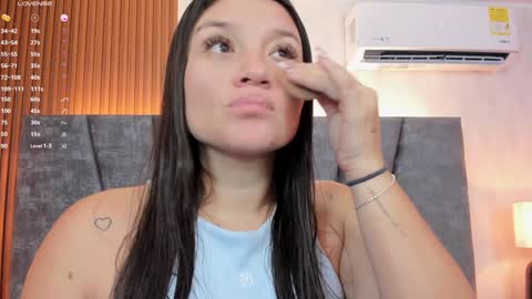 Snapshot of falaksweet_ chatting on 01/08/25, 12:15 Leila.... online show from 01/08/25, 12:15