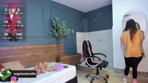 Snapshot of fallen_angel999777 chatting on 10/08/25, 12:36 Megan 630 1330 -5 online show from 10/08/25, 12:36