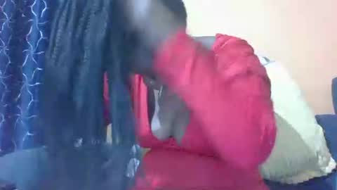 famous_bear online show from 02/23/26, 05:10