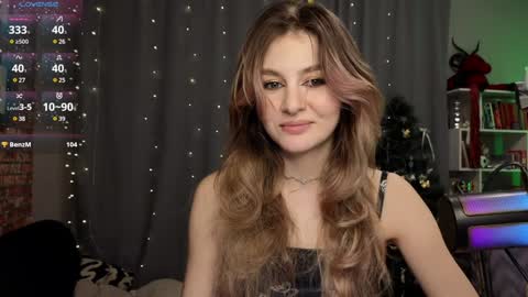 Snapshot of fancymeee chatting on 01/11/25, 07:59 fancymeee online show from 01/11/25, 07:59