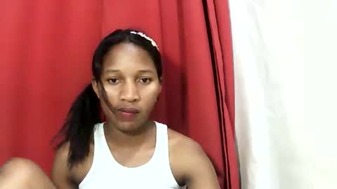 Snapshot of faniriah27 chatting on 09/18/25, 09:28 faniriah27 online show from 09/18/25, 09:28