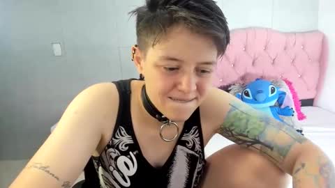 Snapshot of fanny_18 chatting on 10/03/25, 04:31 FANNY online show from 10/03/25, 04:31